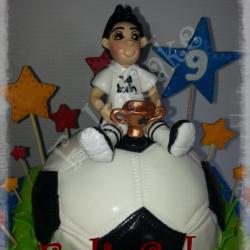 football cake)